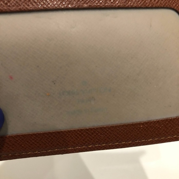 Louis Vuitton Monogram Card Holder - Picture 10 of 12